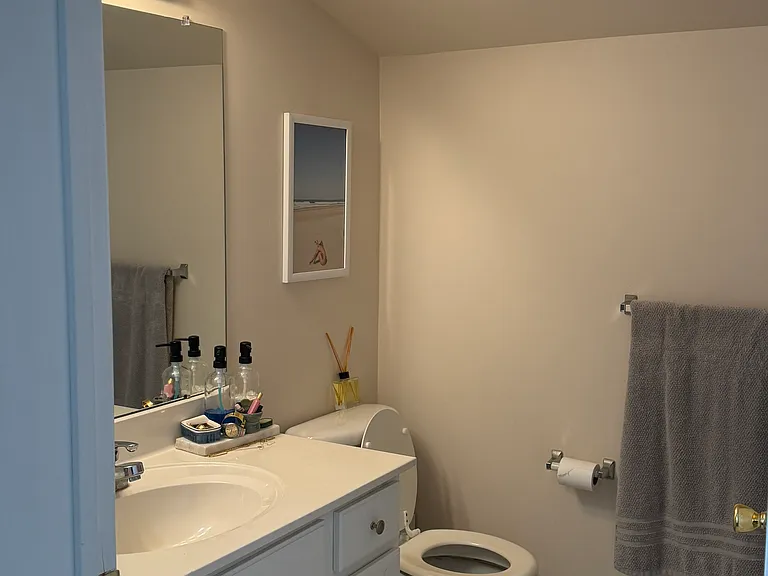Full bath 1