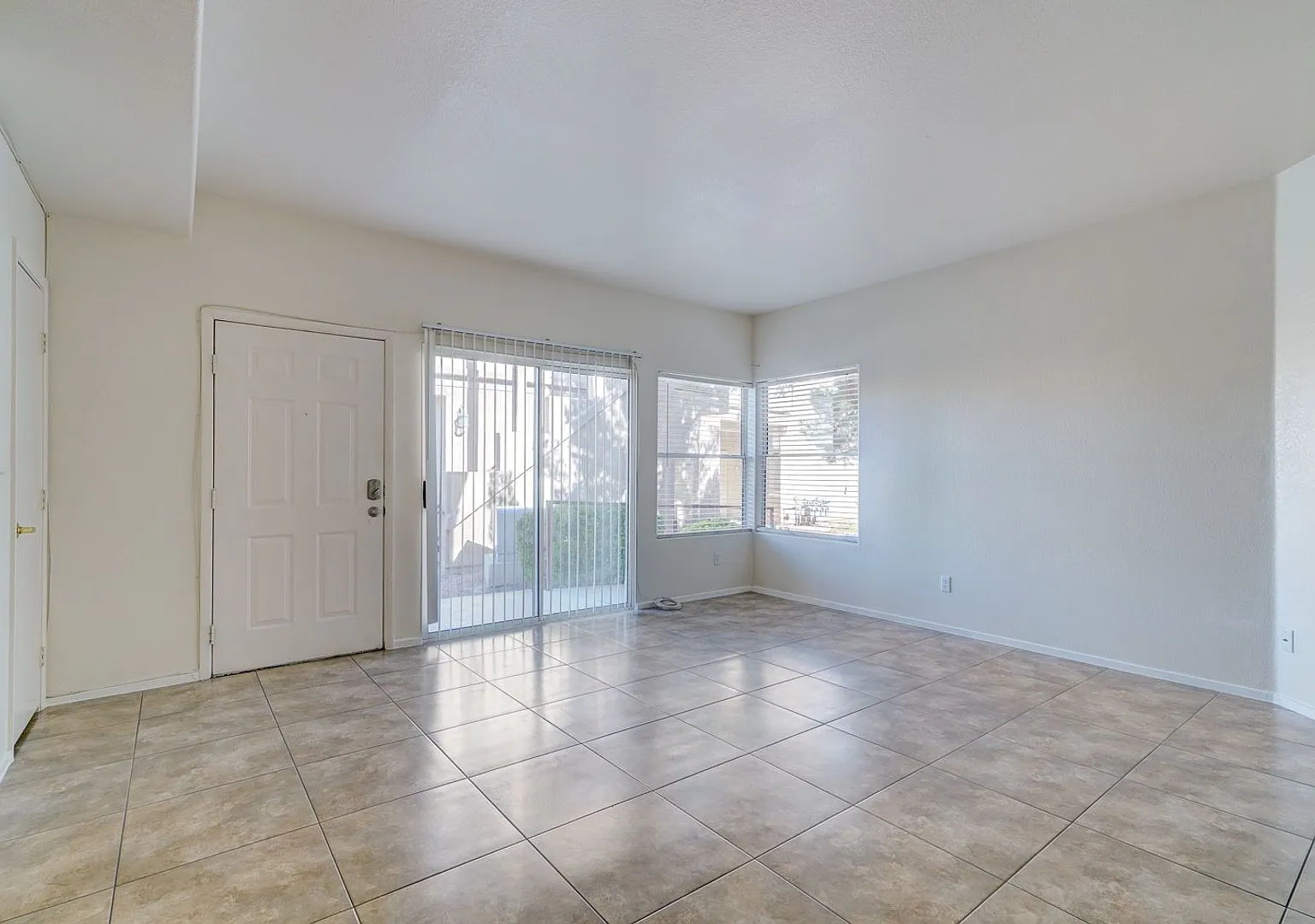 5125 Reno Avenue Unit#1044, Las Vegas, Nevada 89118 — Photo 2