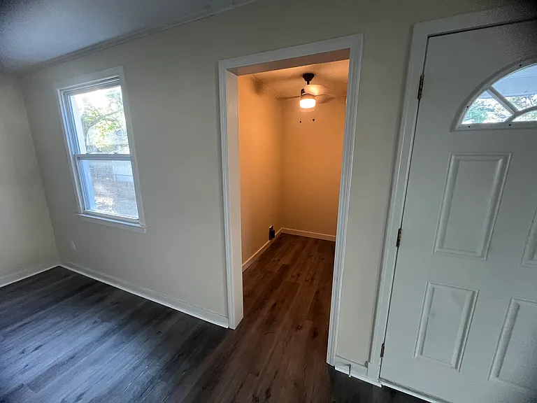 6321 Ball Ave — Photo 7