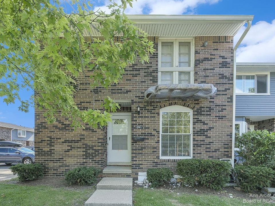 2762 Page Ave Ann Arbor MI 48104 Zillow