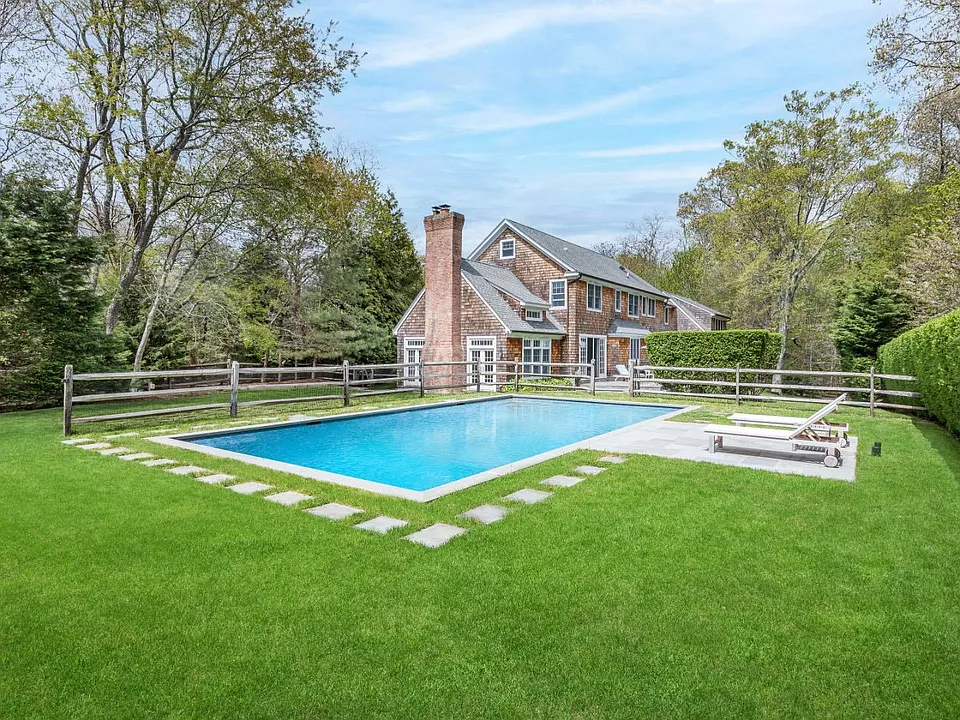 160 Ferry Rd