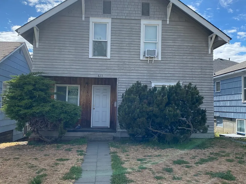 611 1/2 N Sprague St #611-1/2