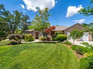 1492 Lakeside Dr, Redding, CA 96001