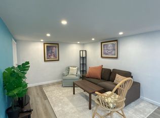340 NE 158th St #1, Seattle, WA 98155