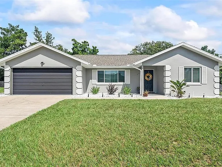 755 Fairlawn Dr — Photo 1
