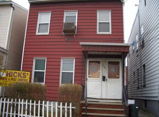526 E 18th St, Paterson, NJ 07514