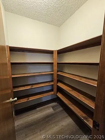 2 bed, 1.0 bath, 1120 sqft, $1,200 — Photo 4