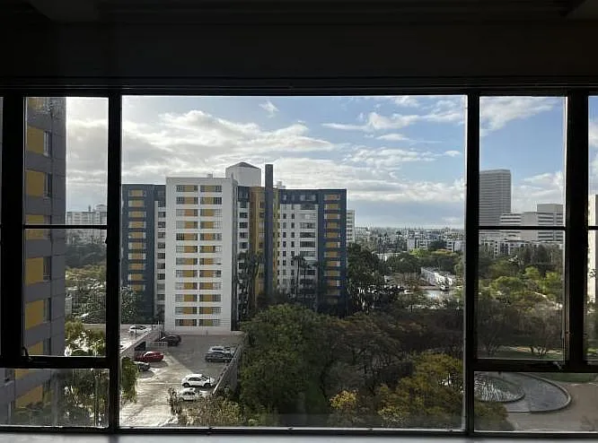 357 S Curson Ave #9 — Photo 8