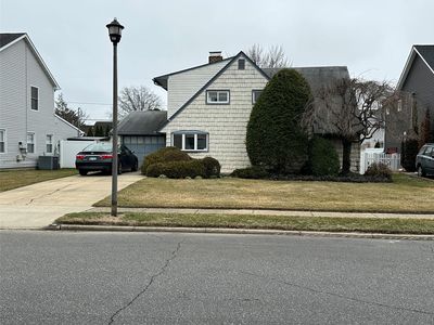 59 Pilgrim Lane, Westbury, NY, 11590