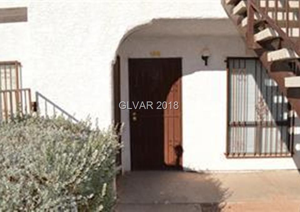 1st image of 4300 N Lamont St APT 238