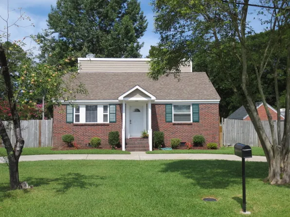 251 Cypress Rd, Portsmouth, VA 23701
