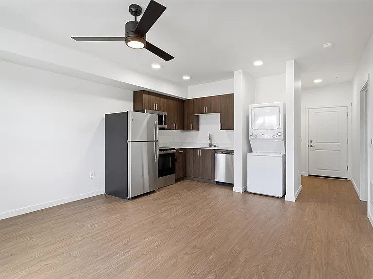 NW 99 Apartments — Photo 28