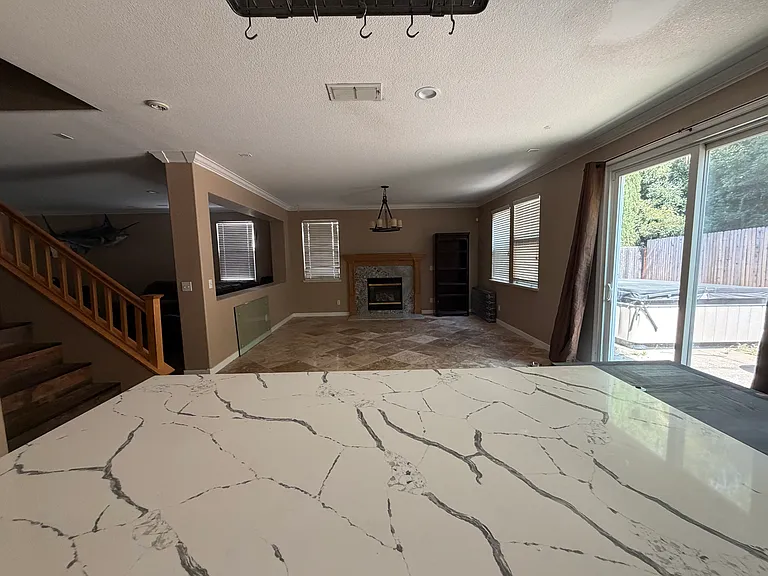 2127 Arnold Dr — Photo 8