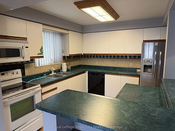 4th image of 206 Rickson Ave