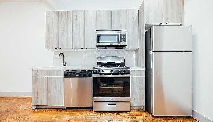 1st image of 274 Chauncey St #2D