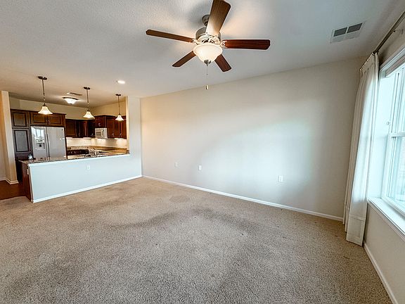 3rd image of 2205 Green Hills Dr #1303
