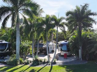 10131 Sunnywood Ct, Fort Myers, FL 33905