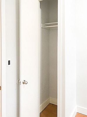5th image of 885 Saint Johns Pl #5E