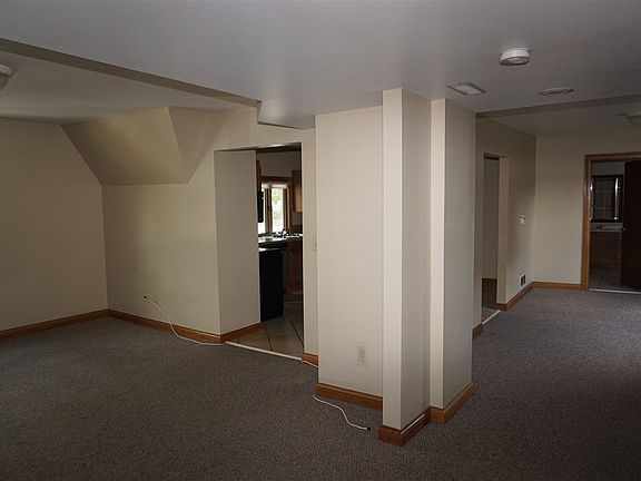 5th image of 834 N Church St