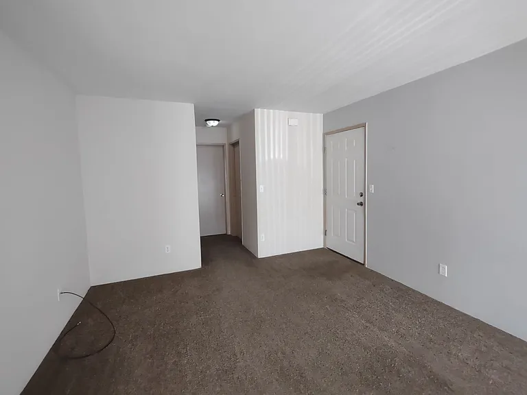 601 Sunset Ave NE #A — Photo 2