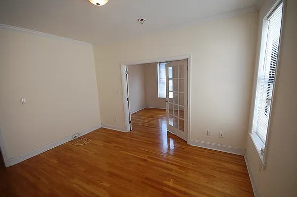 Rented by City Connections Realty | media 2