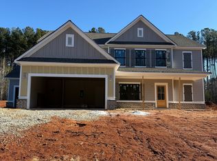 196 Weslyn Dr, Social Circle, GA 30025