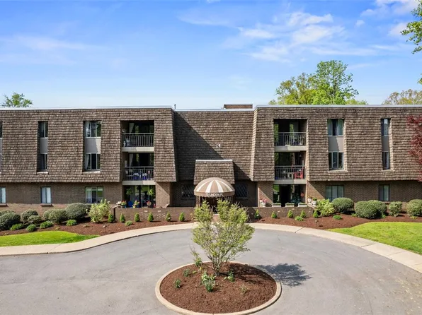 72 Linden Pl APT 22, Sewickley, PA 15143