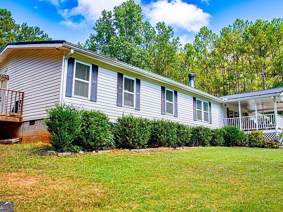 3rd image of 1057 Clem Lowell Rd