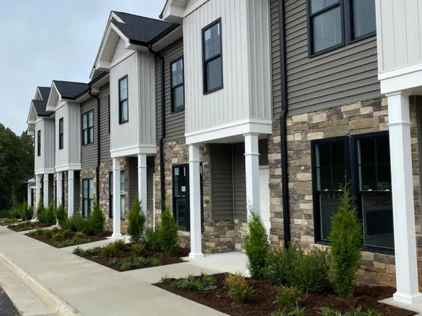 21 English Commons Dr, Lynchburg, VA 24501