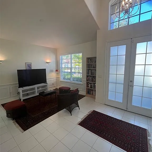 8824 Ventura Way — Photo 36