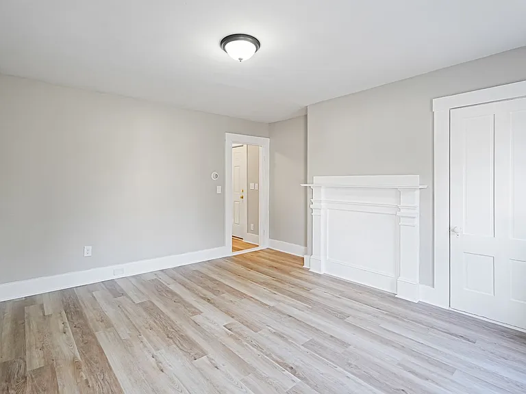 71 Main St — Photo 13