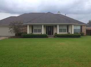 7669 Clearview Ln, Lumberton, TX 77657
