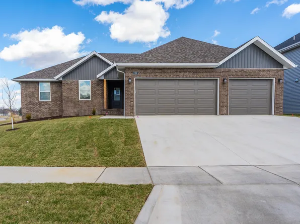 701 E Crew Drive, Nixa, MO 65714
