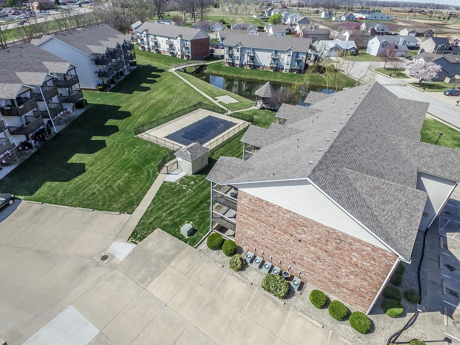 Brookside Manor- O'Fallon, IL — Photo 4