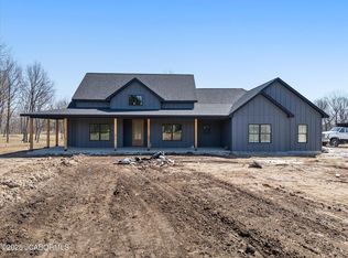 7104 County Road 409, Fulton, MO 65251