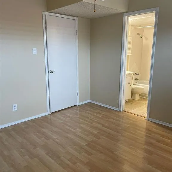 6402 Del Monte Dr #71 — Photo 8