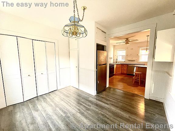 2nd image of 19 Malvern Ave Unit 2