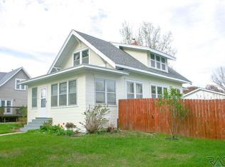 714 N McKenzie St, Luverne, MN 56156