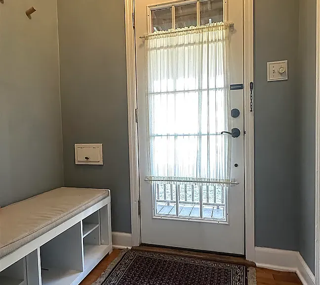 1238 SW Collins Ave — Photo 3