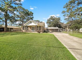202 Sunnyview Ave, Friendswood, TX 77546