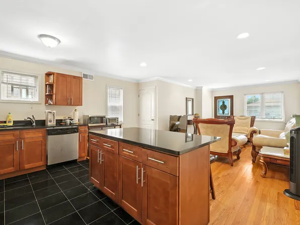 42-19 214th Place image 10 of 44