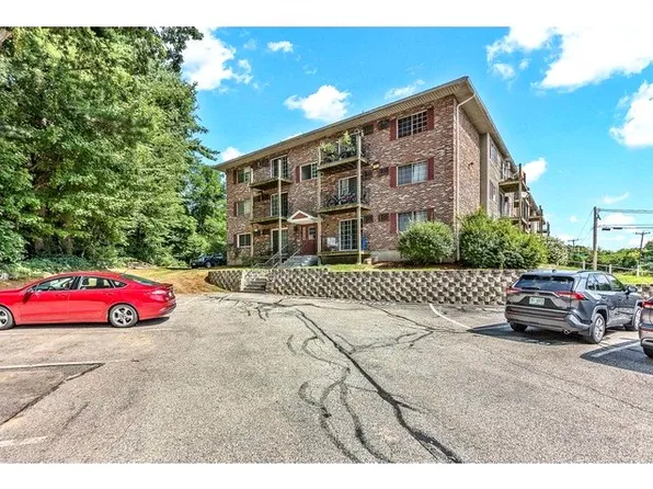 1311 Hanover St Unit 10, Manchester, NH 03104