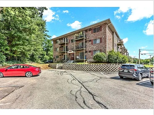1311 Hanover St #10 Photo 1