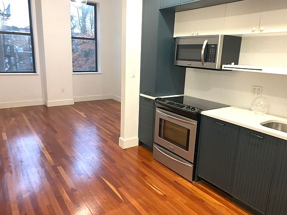2nd image of 181 Bainbridge St #307
