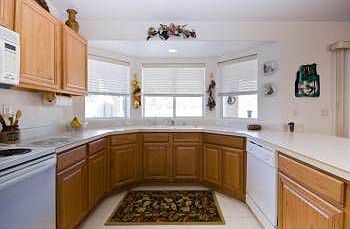 4th image of 3325 Winston Dr