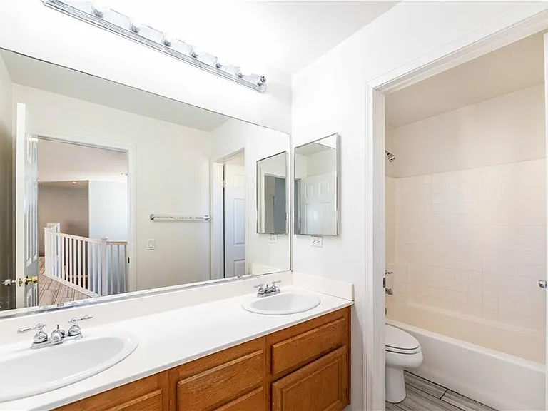 15561 Hammett Ct — Photo 27