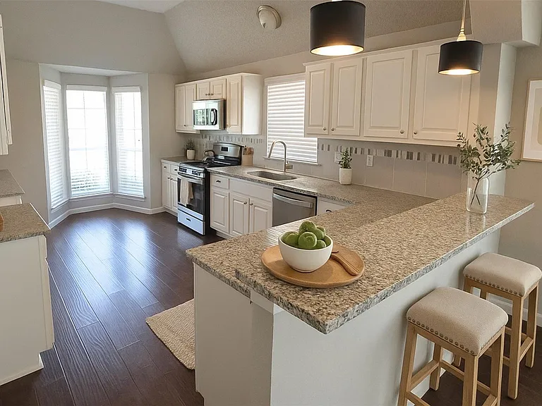 13551 Pasa Robles Ln — Photo 1