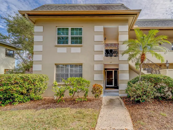 69 Country Club Dr, Largo, FL