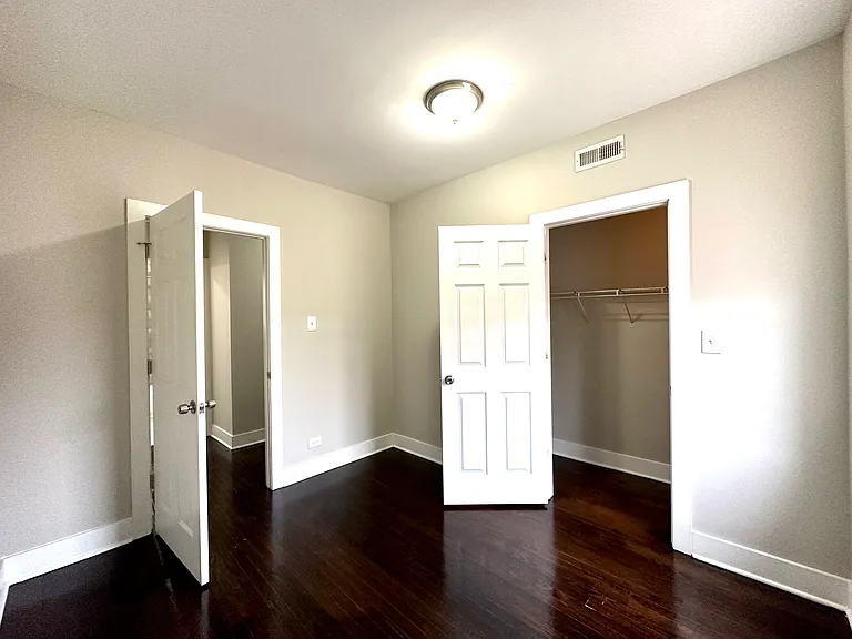2130 N Sawyer Ave #2E — Photo 22