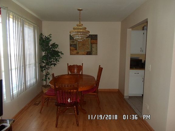 3rd image of 1425 Foxcroft Dr